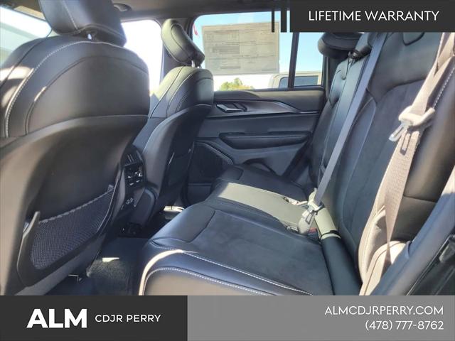 2025 Jeep Grand Cherokee Altitude X 4x4