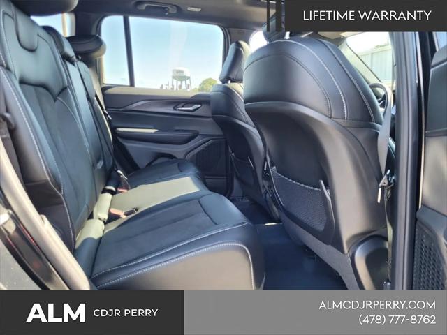 2025 Jeep Grand Cherokee Altitude X 4x4