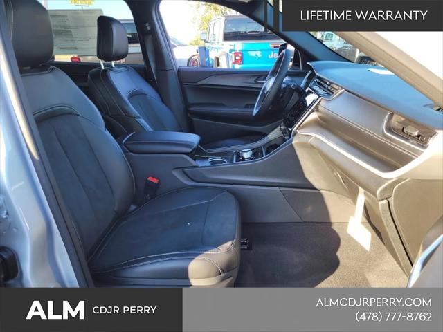 2025 Jeep Grand Cherokee L Altitude X 4x4