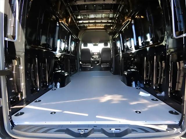 2024 Mercedes-Benz Sprinter 2500 High Roof 4-Cyl Diesel HO