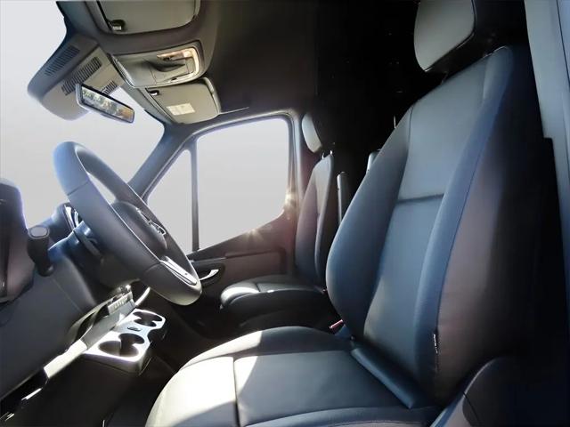 2024 Mercedes-Benz Sprinter 2500 High Roof 4-Cyl Diesel HO
