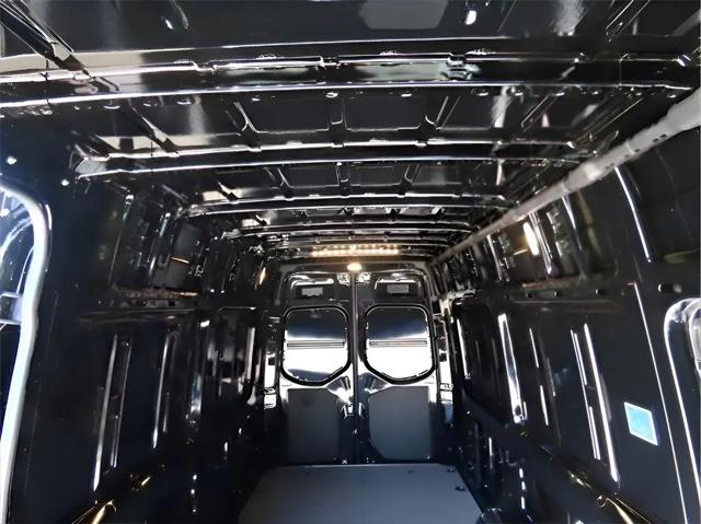 2024 Mercedes-Benz Sprinter 2500 High Roof 4-Cyl Diesel HO