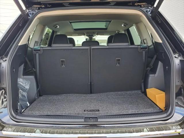 2026 Volkswagen Atlas SE with Technology