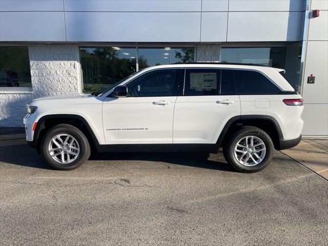 2025 Jeep Grand Cherokee GRAND CHEROKEE LAREDO X 4X4 2025 Jeep Grand Cherokee GRAND CHEROKEE LAREDO X 4X4