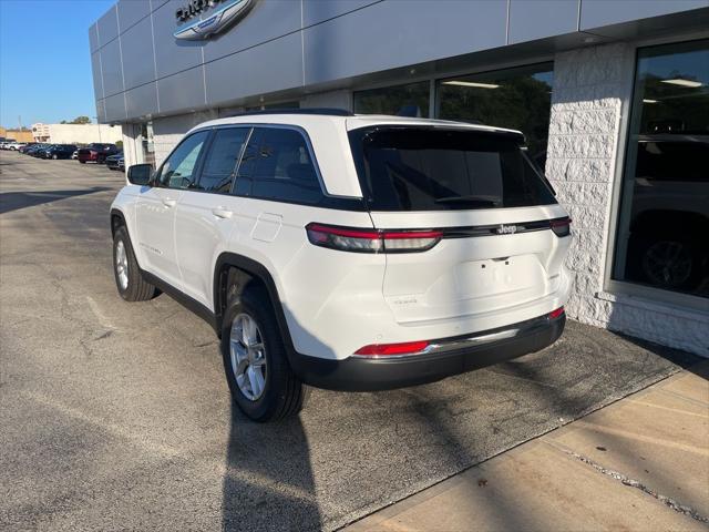 2025 Jeep Grand Cherokee GRAND CHEROKEE LAREDO X 4X4 2025 Jeep Grand Cherokee GRAND CHEROKEE LAREDO X 4X4