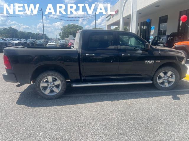 2018 RAM 1500 Express Crew Cab 4x4 57 Box