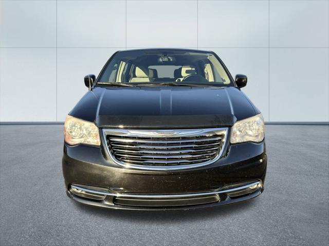 2012 Chrysler Town and Country Touring