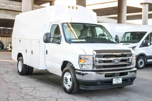 2026 Ford E-350 Cutaway E-Series Cutaway