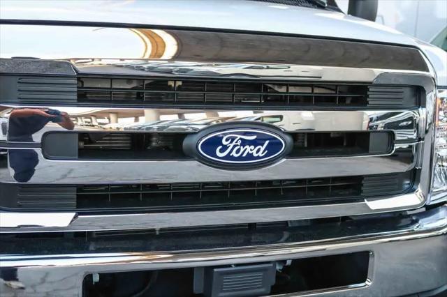 2026 Ford E-350 Cutaway E-Series Cutaway