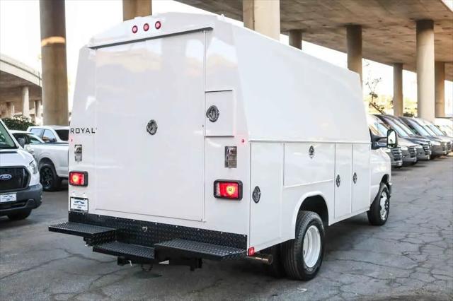 2026 Ford E-350 Cutaway E-Series Cutaway