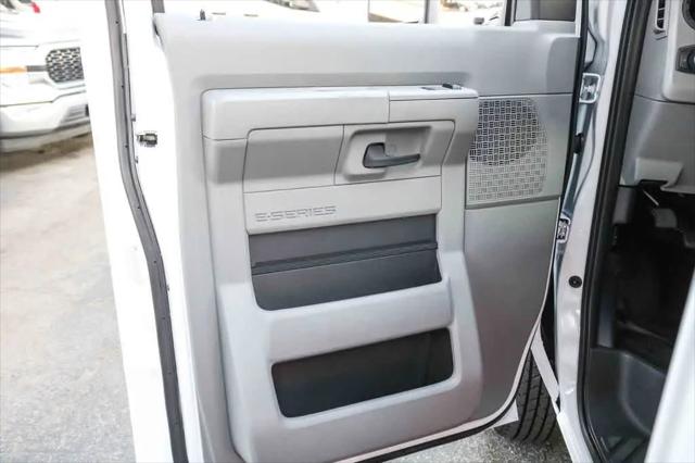 2026 Ford E-350 Cutaway E-Series Cutaway