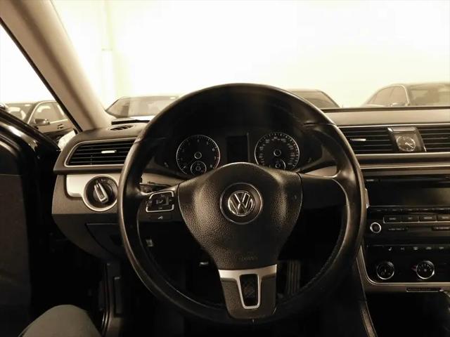 2014 Volkswagen Passat 1.8T Wolfsburg Edition