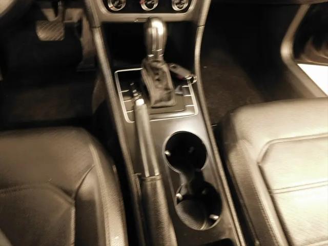 2014 Volkswagen Passat 1.8T Wolfsburg Edition