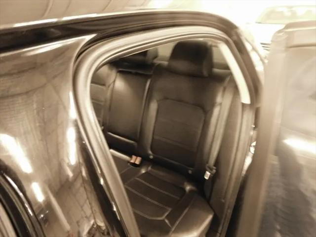 2014 Volkswagen Passat 1.8T Wolfsburg Edition