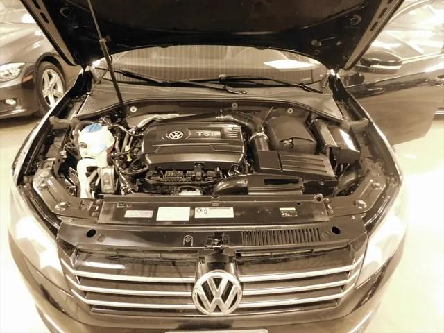 2014 Volkswagen Passat 1.8T Wolfsburg Edition