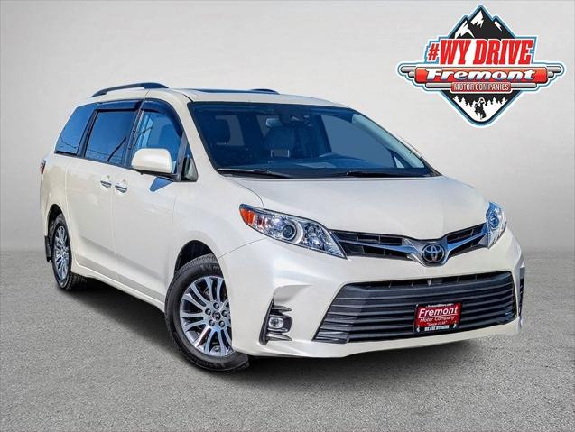 2018 Toyota Sienna XLE 8 Passenger 2018 Toyota Sienna XLE 8 Passenger