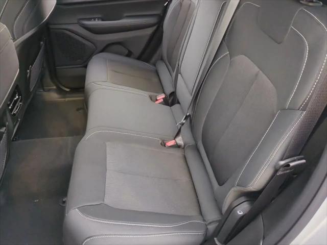 2025 Jeep Grand Cherokee Laredo 4x2