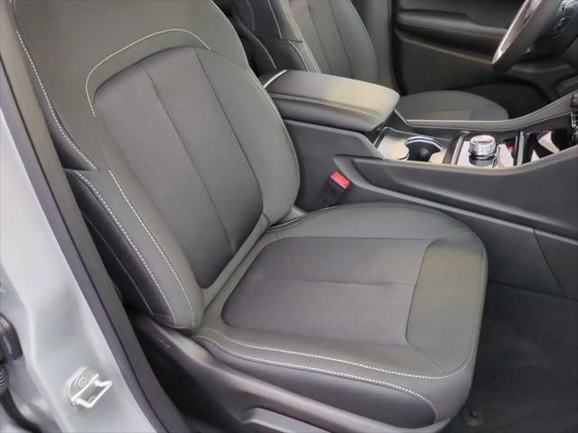2025 Jeep Grand Cherokee Laredo 4x2