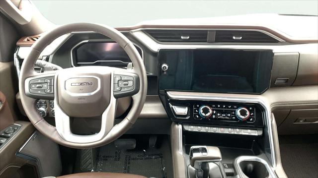 2023 GMC Sierra 1500 4WD Crew Cab Short Box Denali