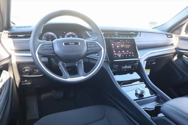 2025 Jeep Grand Cherokee GRAND CHEROKEE LAREDO X 4X2 2025 Jeep Grand Cherokee GRAND CHEROKEE LAREDO X 4X2