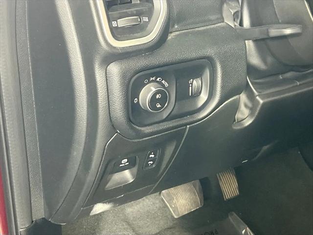 2022 Ram 1500 Big Horn Crew Cab 4x4 5'7" Box