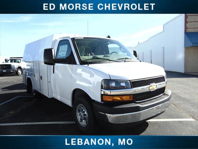 2025 Chevrolet Express Cutaway Work Van