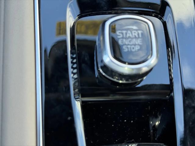 2026 Volvo XC90 Ultra, B6 AWD Gas (mild hybrid), Gasoline, Bright, 7 Seats
