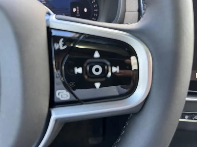 2026 Volvo XC90 Ultra, B6 AWD Gas (mild hybrid), Gasoline, Bright, 7 Seats