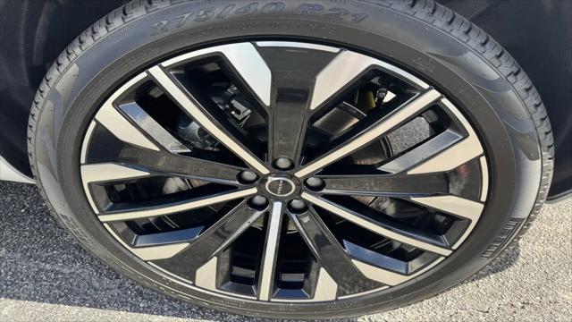 2026 Volvo XC90 Ultra, B6 AWD Gas (mild hybrid), Gasoline, Bright, 7 Seats