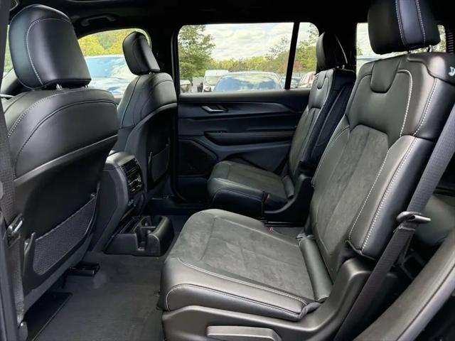 2025 Jeep Grand Cherokee L Altitude X 4x4