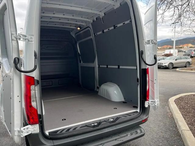 2024 Mercedes-Benz Sprinter 2500 Standard Roof 4-Cyl Diesel HO