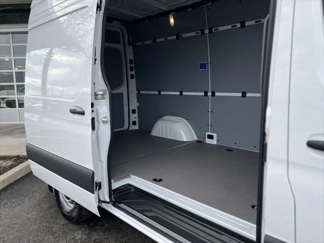 2024 Mercedes-Benz Sprinter 2500 Standard Roof 4-Cyl Diesel HO