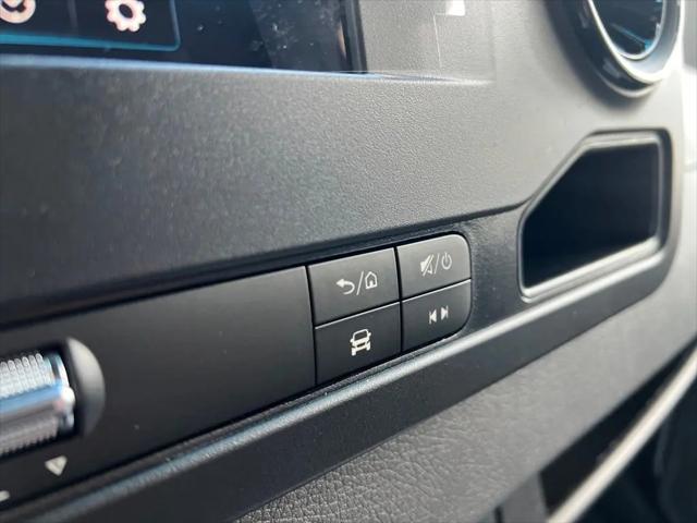 2024 Mercedes-Benz Sprinter 2500 Standard Roof 4-Cyl Diesel HO