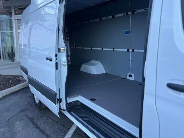 2024 Mercedes-Benz Sprinter 3500XD High Roof 4-Cyl Diesel HO