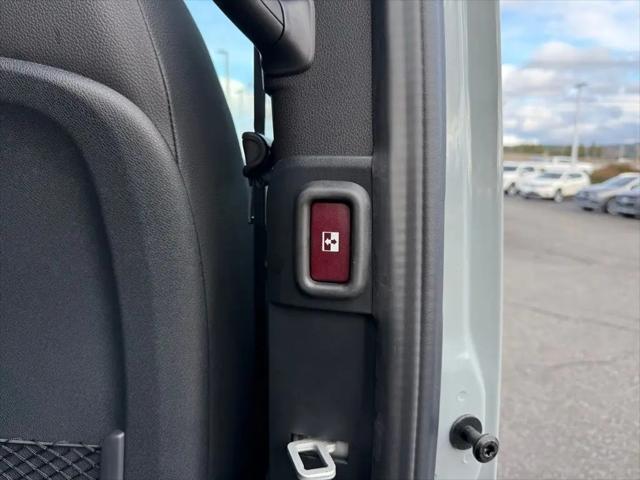 2025 Mercedes-Benz Sprinter 2500 Standard Roof 4-Cyl Diesel HO Select