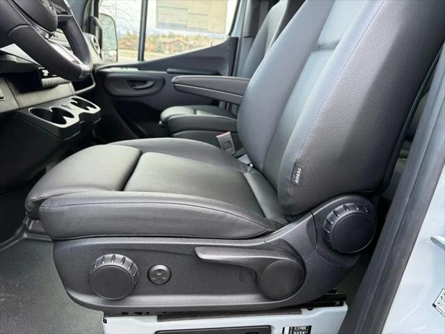 2025 Mercedes-Benz Sprinter 2500 Standard Roof 4-Cyl Diesel HO Select