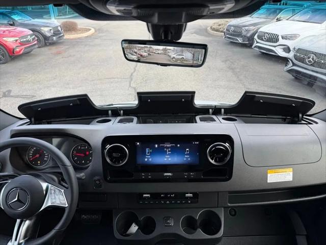 2025 Mercedes-Benz Sprinter 2500 Standard Roof 4-Cyl Diesel HO Select