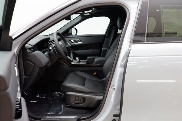 2026 Land Rover Range Rover Velar P250 Dynamic SE