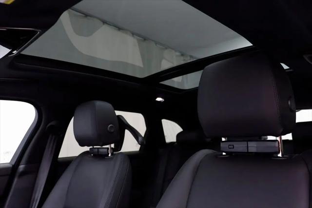 2026 Land Rover Range Rover Velar P250 Dynamic SE