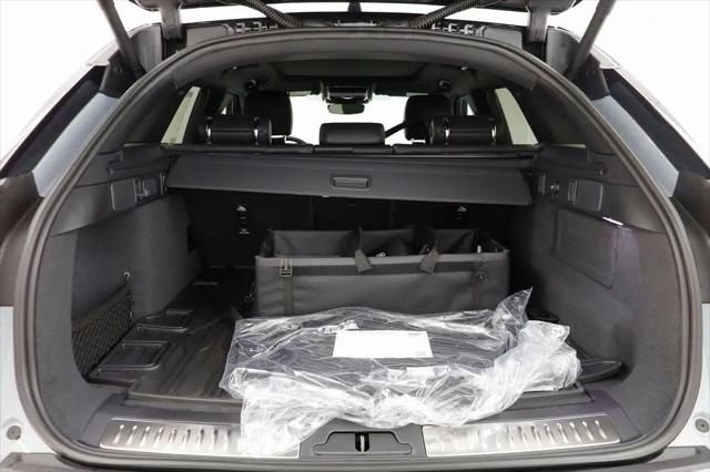 2026 Land Rover Range Rover Velar P250 Dynamic SE