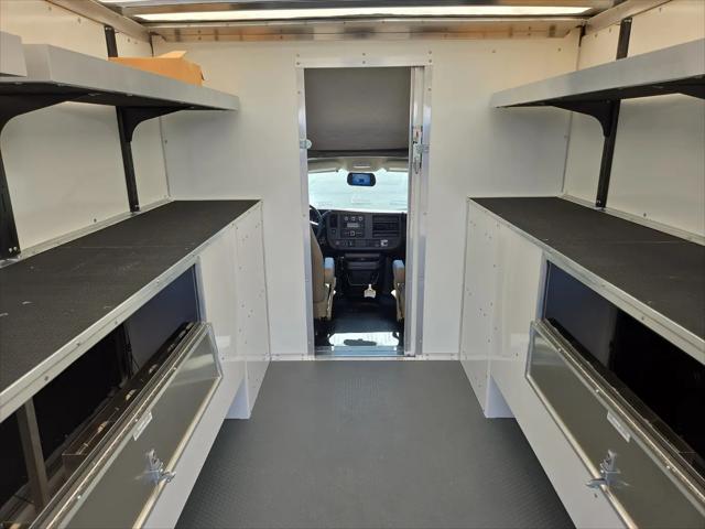 2025 Chevrolet Express Cutaway Work Van