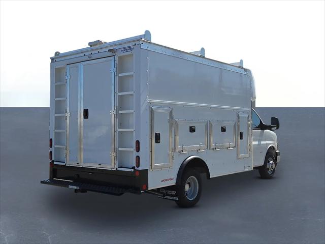 2025 Chevrolet Express Cutaway Work Van