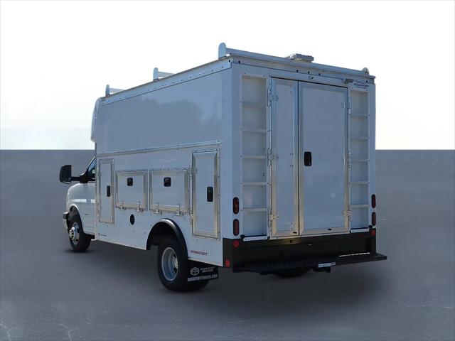 2025 Chevrolet Express Cutaway Work Van
