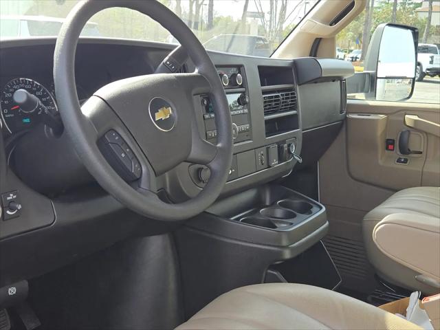 2025 Chevrolet Express Cutaway Work Van