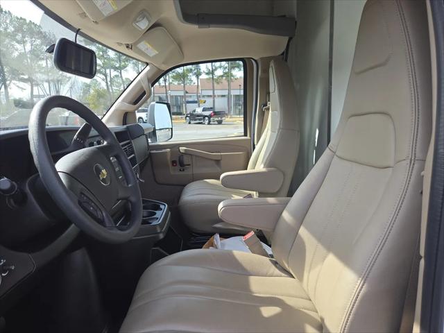 2025 Chevrolet Express Cutaway Work Van