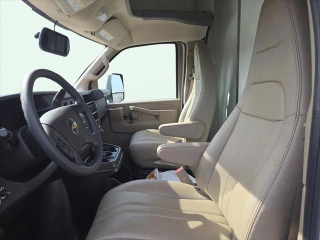 2025 Chevrolet Express Cutaway Work Van