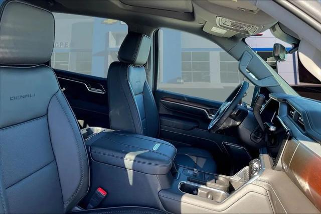 2026 GMC Sierra 2500HD Crew Cab, Standard Bed, Denali, 4WD