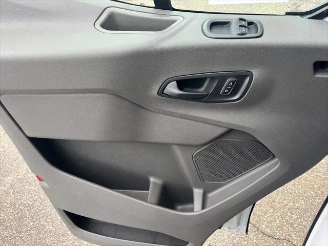 2025 Ford Transit Cargo Van T-150