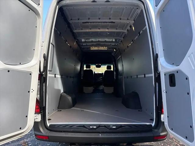 2024 Mercedes-Benz Sprinter 3500XD High Roof 4-Cyl Diesel HO