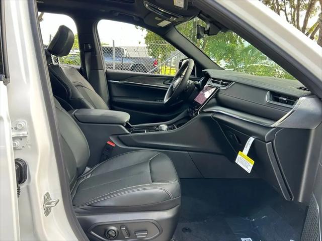 2025 Jeep Grand Cherokee L Overland 4x4